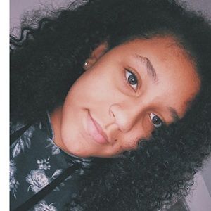 Meet your Posher, Marissa